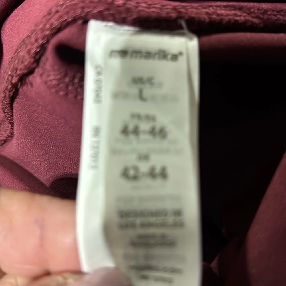 Marika Athletic 7/8 length high waist leggings,secured cell phone pocket, 25”